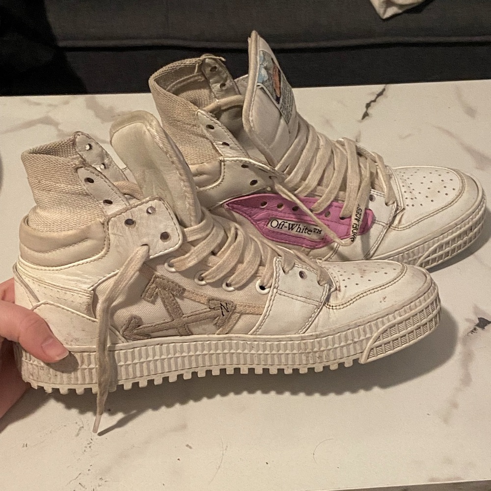 OFF-WHITE c/o Virgil Alboh 3.0 OFF COURT
LEATHER SNEAKERS
